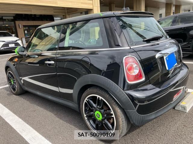 Bmw MINI 2013-08 7215469-4