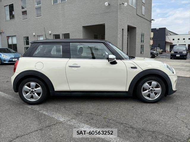 Bmw MINI 2017-11 7978656-14