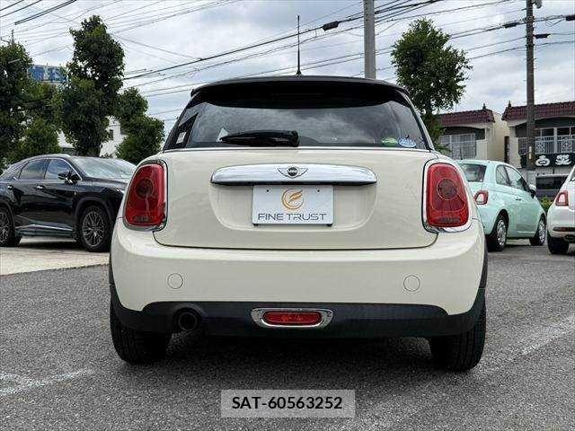 Bmw MINI 2017-11 7978656-16