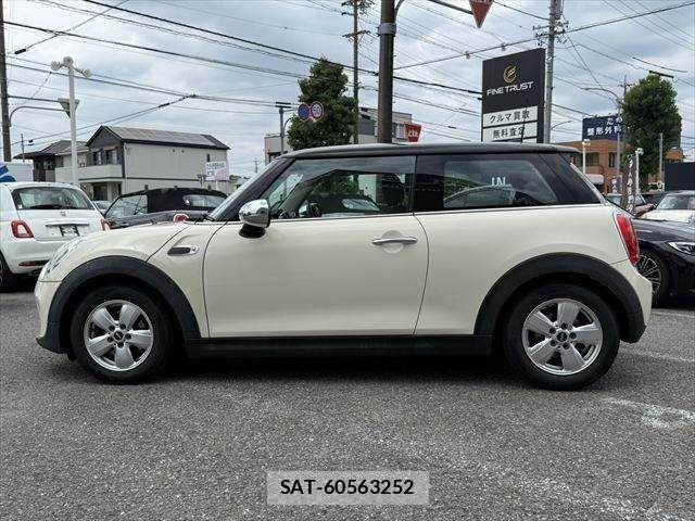 Bmw MINI 2017-11 7978656-18