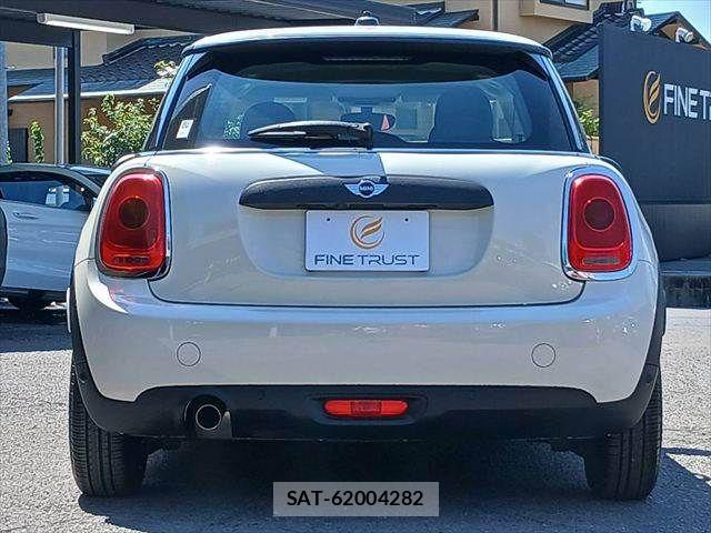 Bmw MINI 2015-08 8206641-17