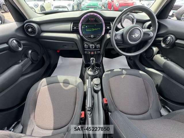 Bmw MINI 2018-03 6690924-1