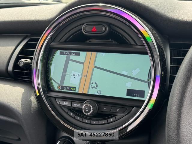 Bmw MINI 2018-03 6690924-25