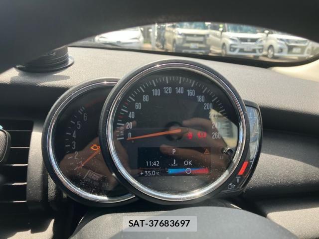 Bmw MINI 2018-04 8411450-9