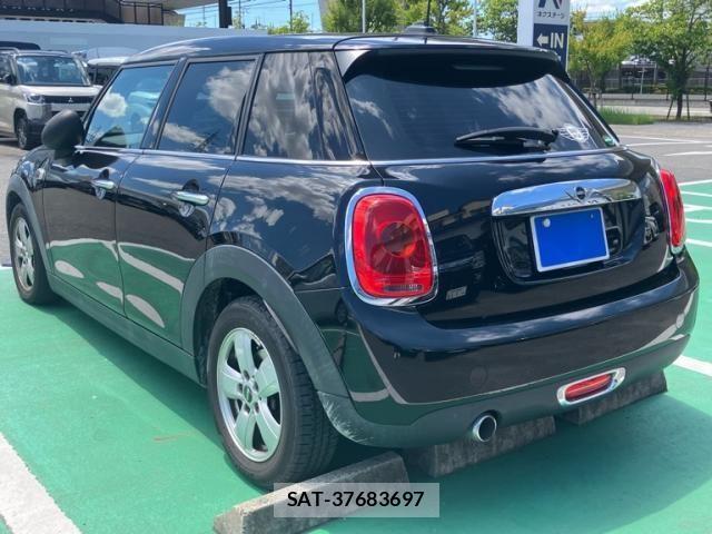 Bmw MINI 2018-04 8411450-2