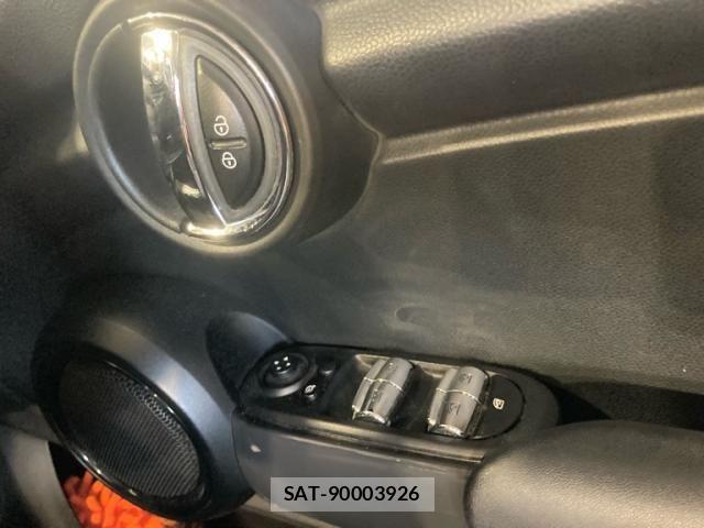 Bmw MINI 2016-04 8740957-9