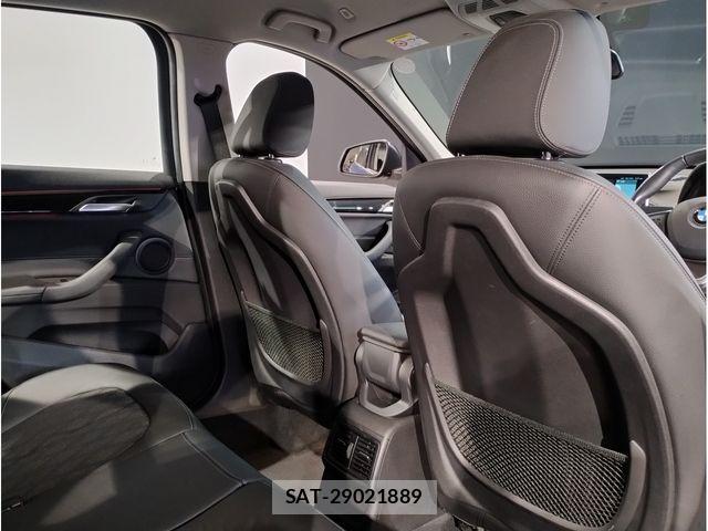 Bmw X1 2017-10 3661997-12