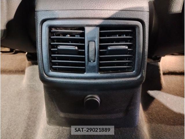 Bmw X1 2017-10 3661997-26