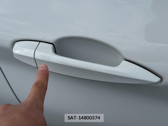 Bmw X1 2021-03 6610887-13