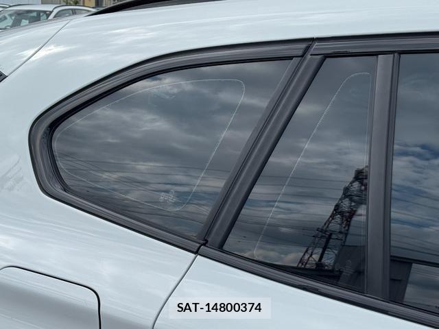 Bmw X1 2021-03 6610887-14