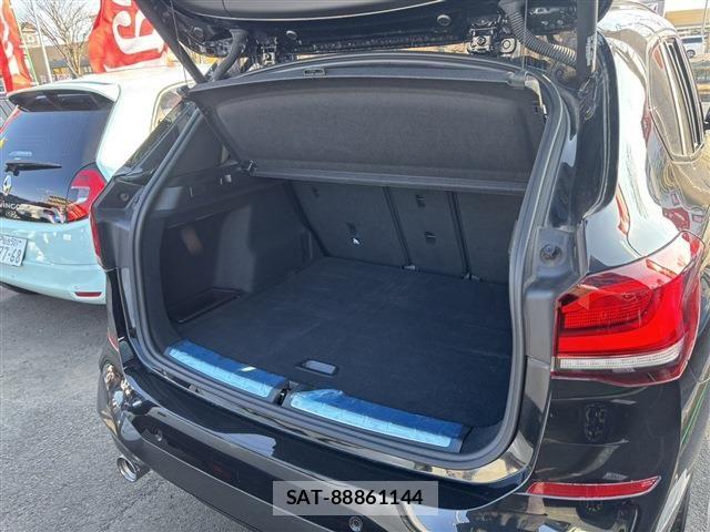 Bmw X1 2020-11 6610888-14