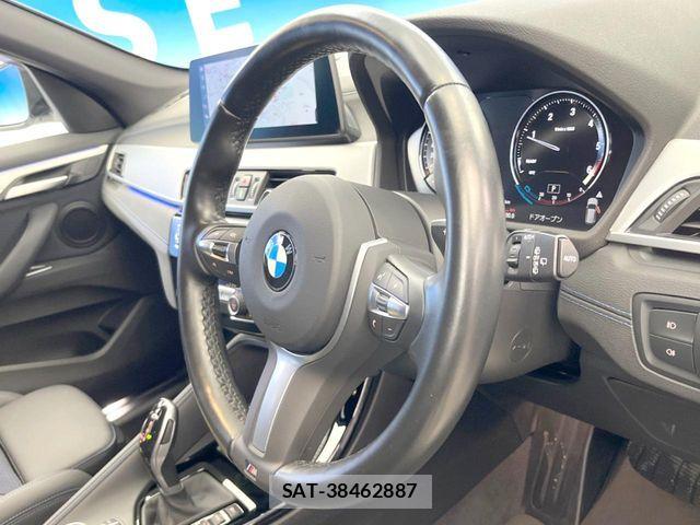 Bmw X1 2022-03 6610883-11