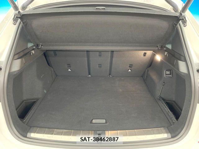 Bmw X1 2022-03 6610883-12