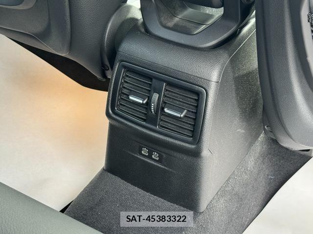 Bmw X1 2021-05 6675218-19