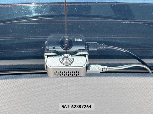 Bmw X1 2021-05 7215503-27