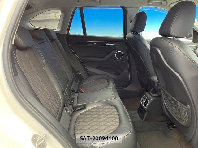 Bmw X1 2017-10 7215478-10