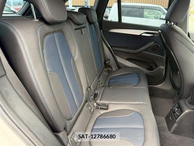 Bmw X1 2021-04 7215498-15