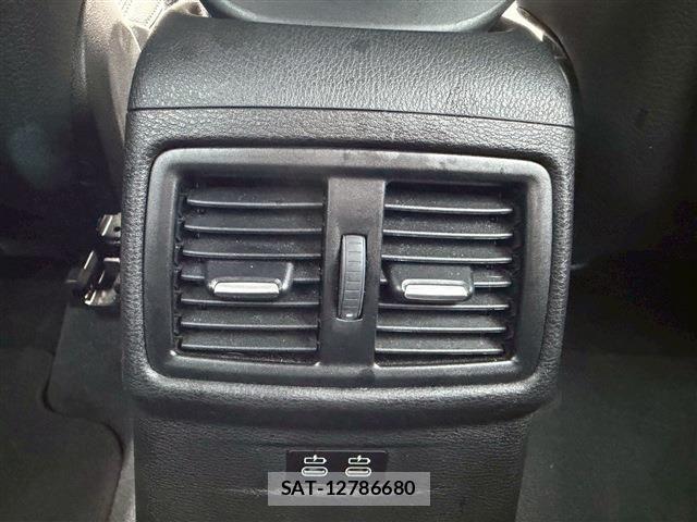 Bmw X1 2021-04 7215498-16