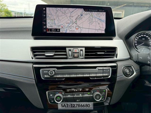 Bmw X1 2021-04 7215498-26