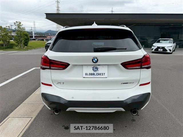 Bmw X1 2021-04 7215498-7