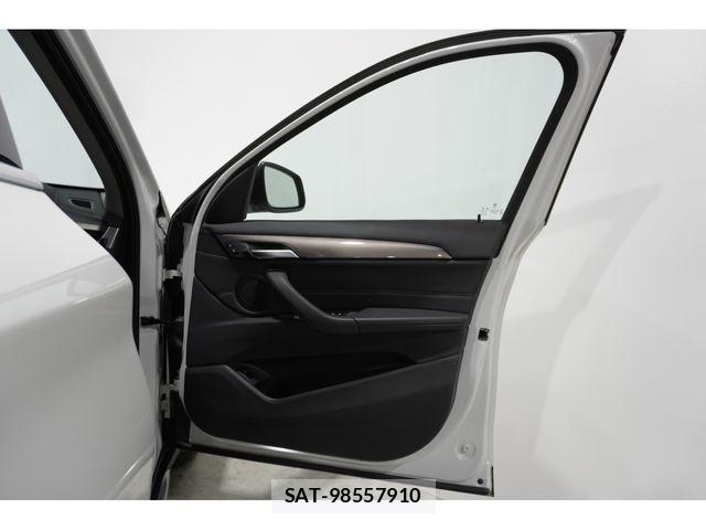 Bmw X1 2021-05 7271643-24