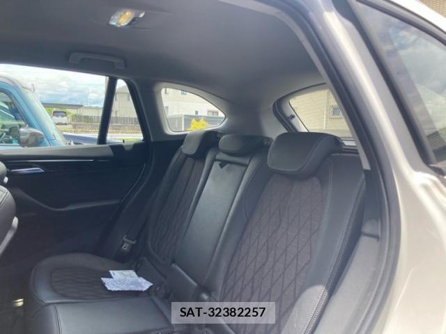 Bmw X1 2019-07 7357028-11