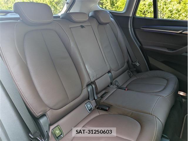 Bmw X1 2021-10 7357023-16