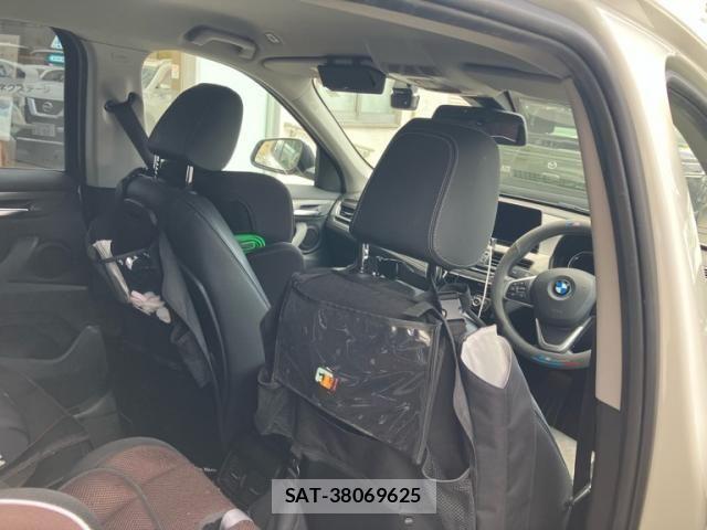 Bmw X1 2020-07 7615286-11