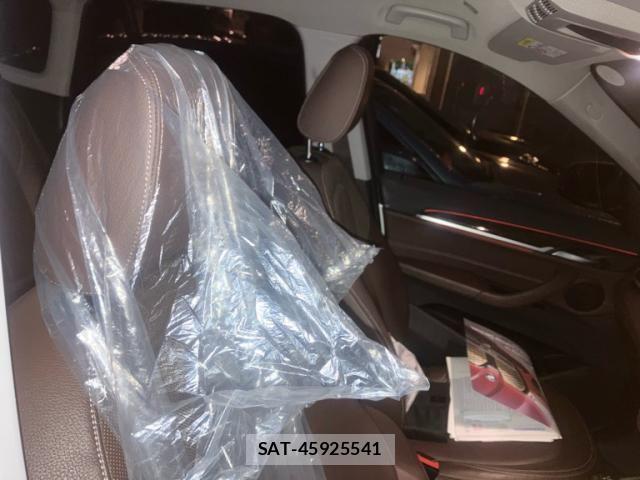 Bmw X1 2018-03 7902349-23