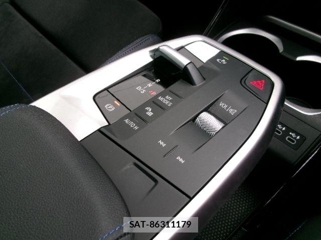 Bmw X1 2023-07 8158082-11