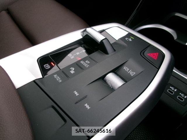 Bmw X1 2023-06 8158084-13