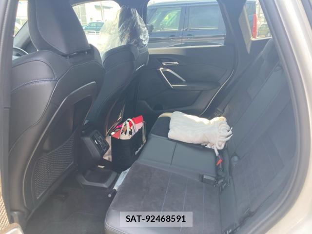 Bmw X1 2023-10 8206647-16