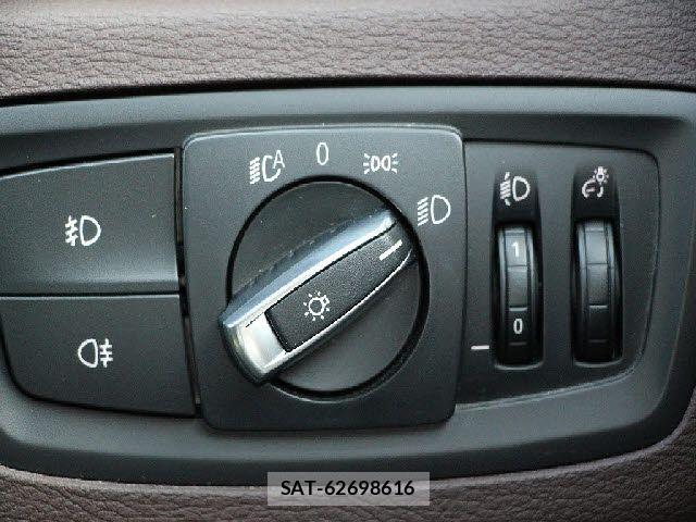 Bmw X1 2021-05 8206648-16