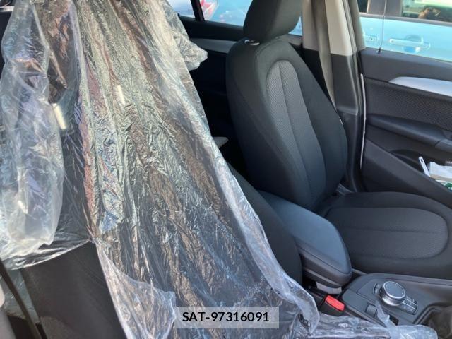 Bmw X1 2017-11 8313466-12