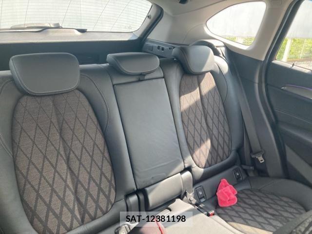 Bmw X1 2021-09 8354016-12