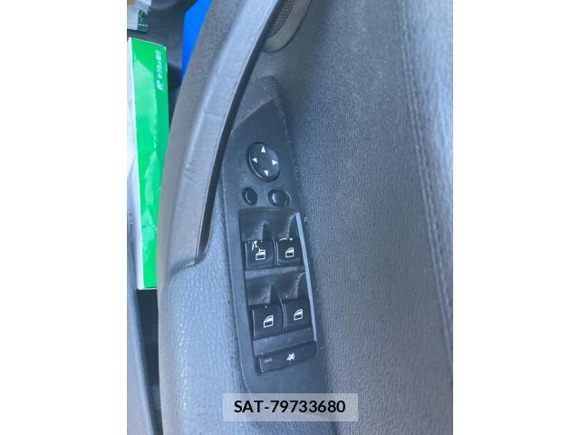 Bmw X1 2011-12 8364989-17