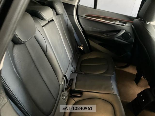 Bmw X1 2017-08 8364982-15