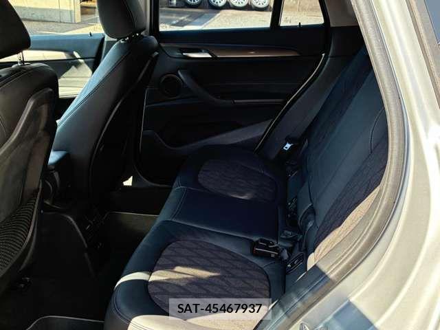 Bmw X1 2021-11 8523810-18