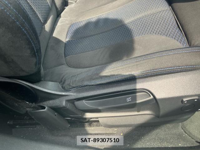 Bmw X1 2018-06 8561320-13