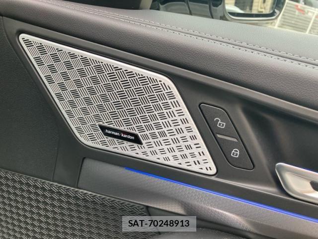 Bmw X1 2023-10 8658241-11