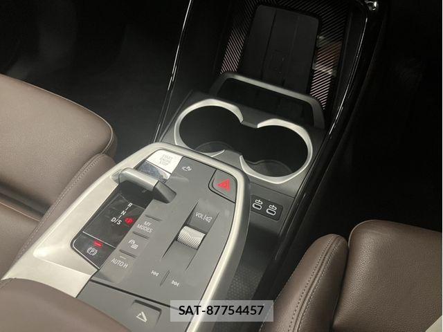 Bmw X1 2025-03 8740962-14