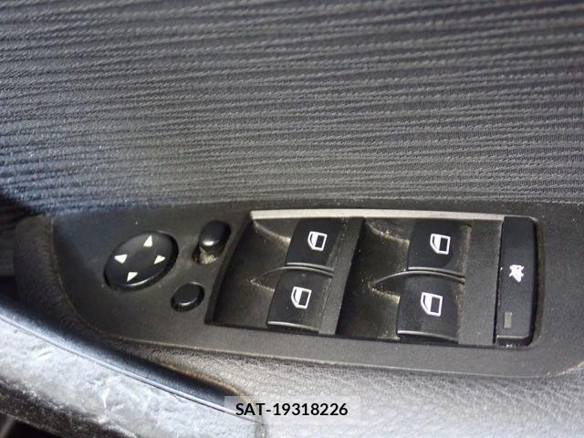 Bmw X1 2013-08 8795404-21
