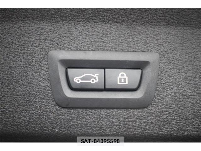 Bmw X1 2017-07 8828086-28