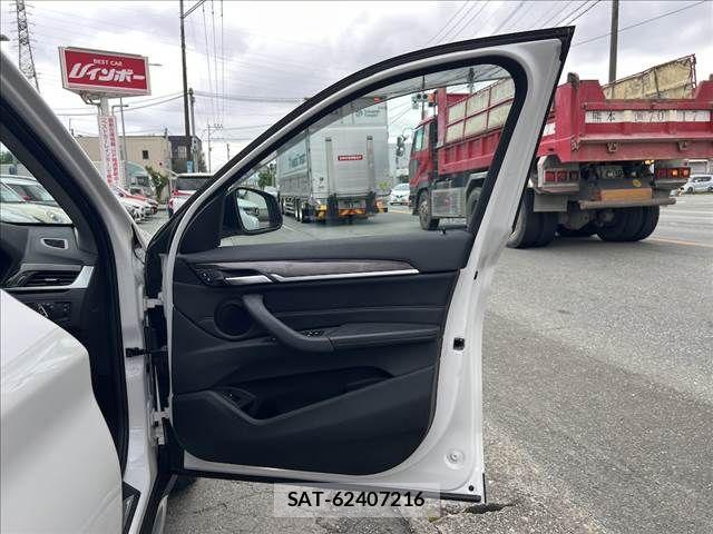 Bmw X1 2019-07 8828082-12