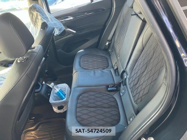 Bmw X1 2017-10 8878914-12