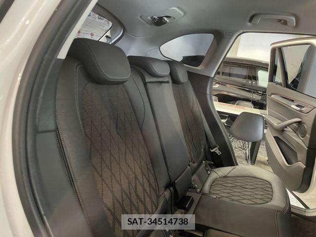 Bmw X1 2017-08 8878915-21