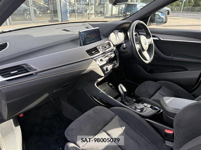 Bmw X2 2018-08 1692563-19