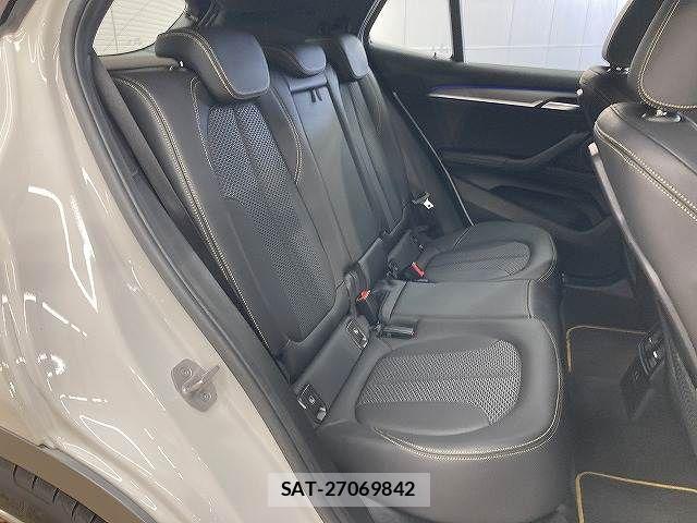 Bmw X2 2021-06 3662072-5