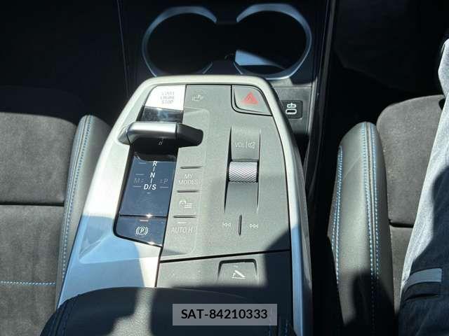 Bmw X2 2025-02 8313476-10