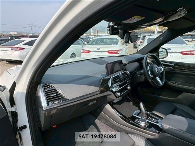 Bmw X3 2021-05 5860824-12